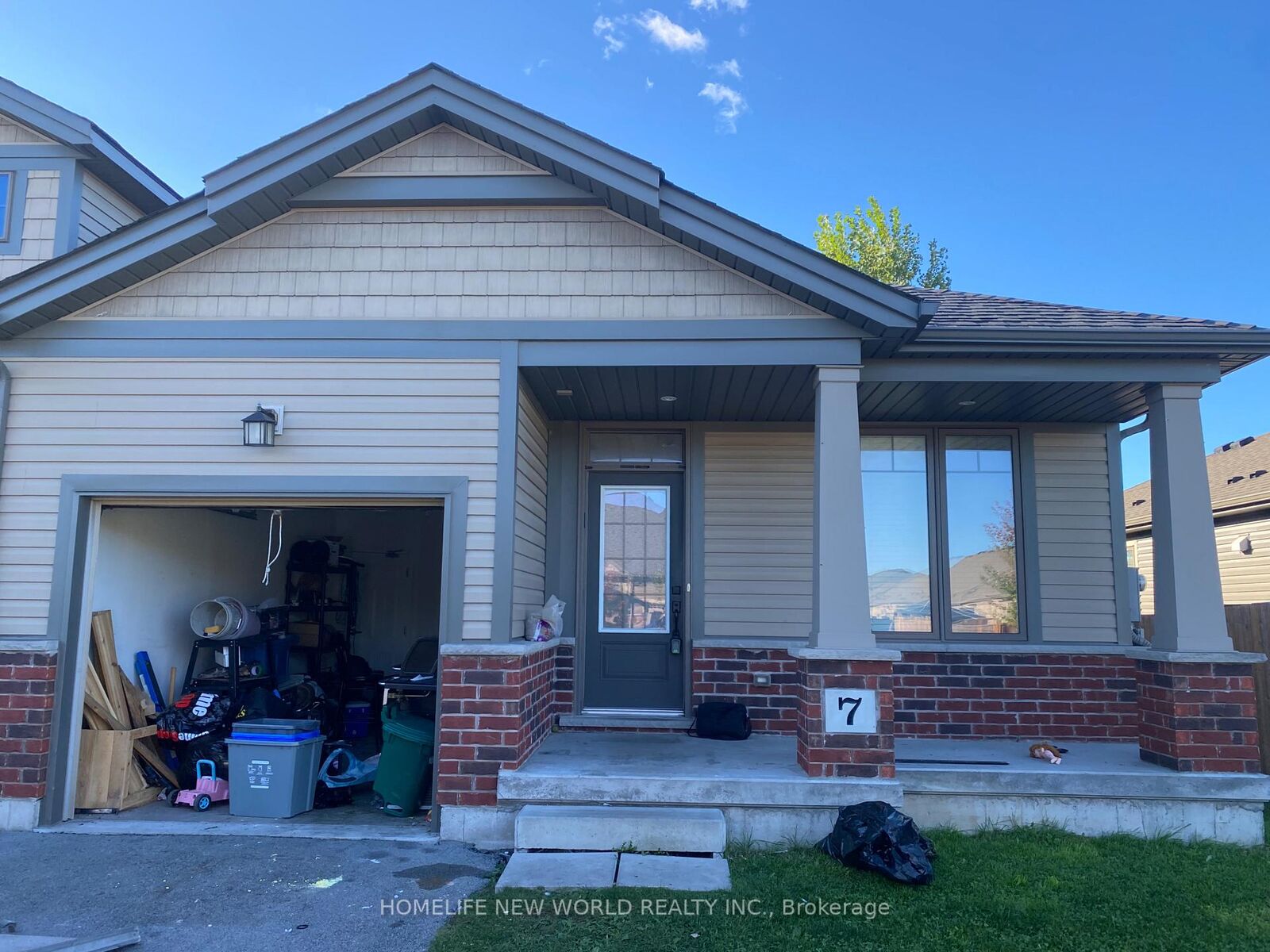 Property Photo:  7 Ellis Avenue  ON L2P 0E6 