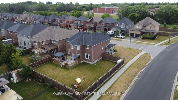 Property Photo:  2 Tim Jacobs Drive  ON L4P 0G5 