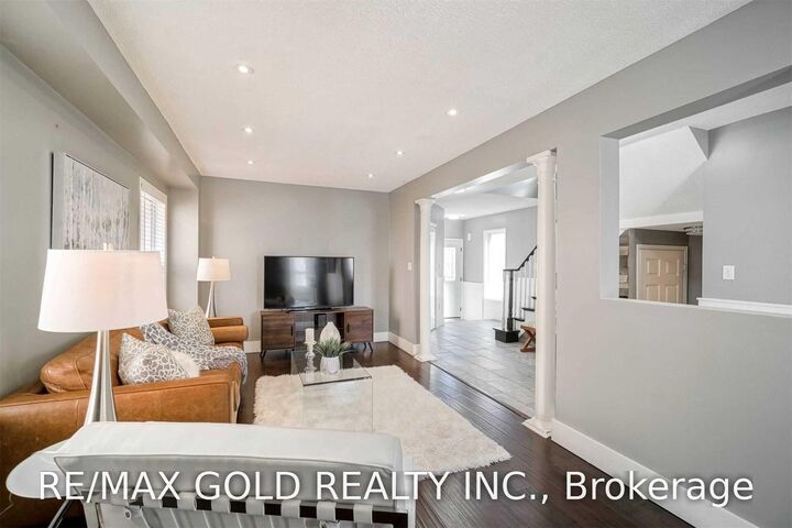 Property Photo:  9 Blue Lake Avenue  ON L6X 4W1 