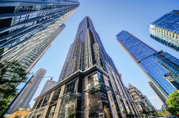 Property Photo:  11 Yorkville Avenue 3609  ON M4W 1L2 