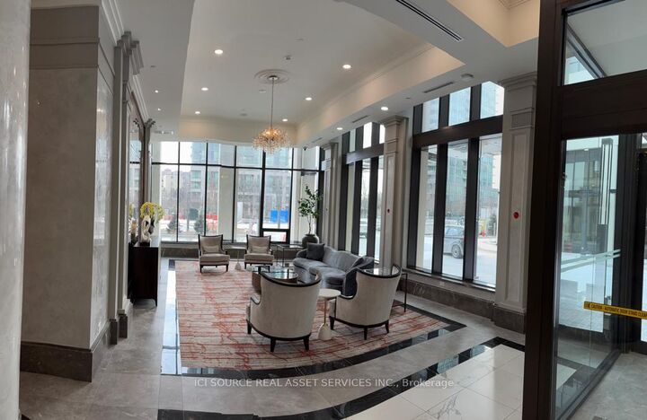 Property Photo:  30 Elm Drive W 2706  ON M2J 0A8 