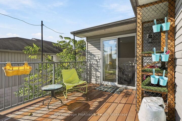 Property Photo:  37 Reid Street  ON K8V 5V8 
