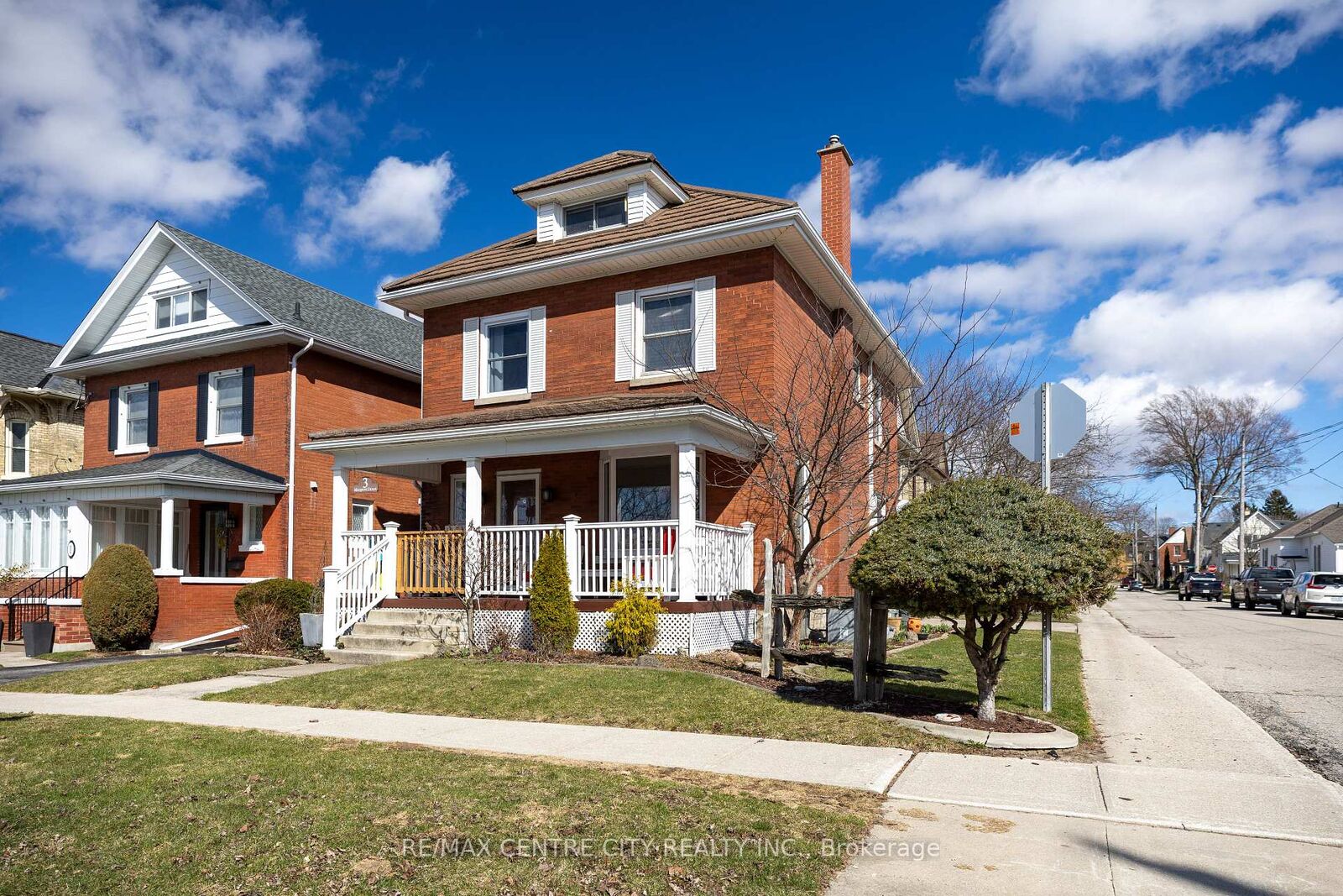 Property Photo:  3 Margaret Street  ON N5R 3H5 