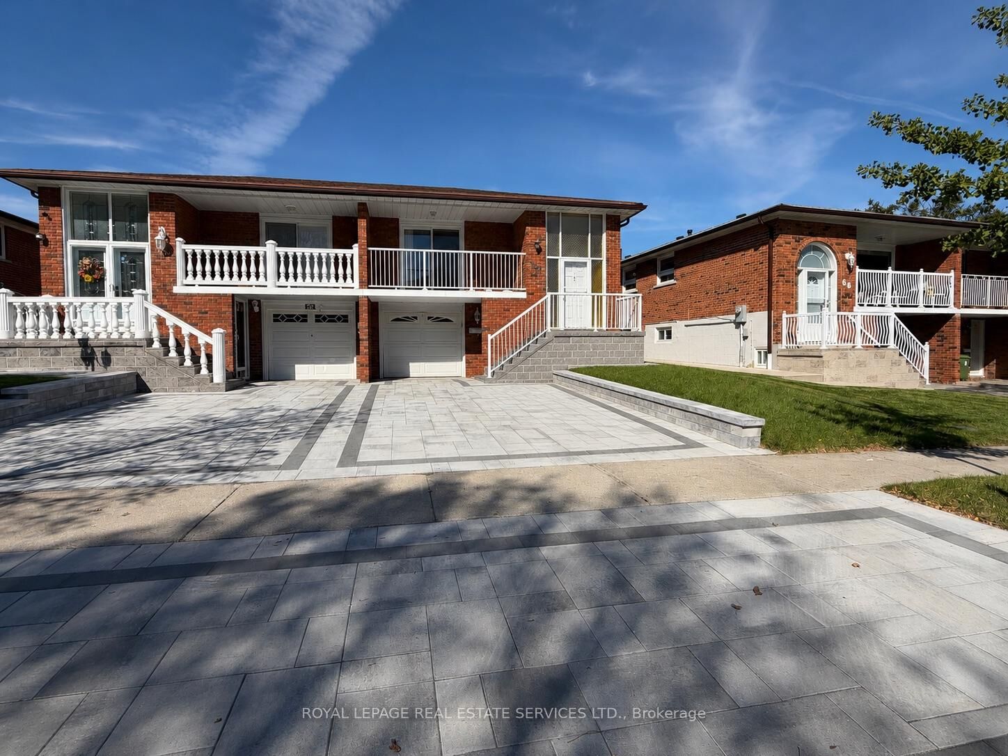 Photo de la propriété:  66 Terryhill Crescent Upper  ON M1S 3X5 