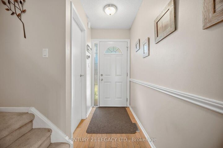 Property Photo:  4171 Glen Erin Drive 23  ON L5L 2G3 
