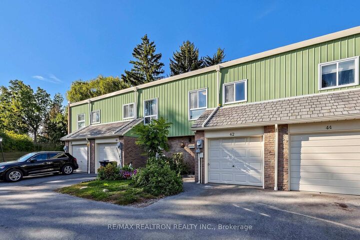 Property Photo:  42 Pepper Vine Way  ON M2J 4J8 