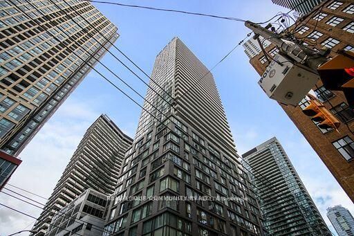 Property Photo:  101 Peter Street 602  ON M5V 0G6 