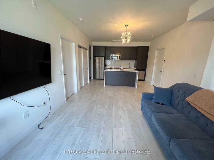 Property Photo:  5005 Harvard Road 204  ON L5M 0W5 