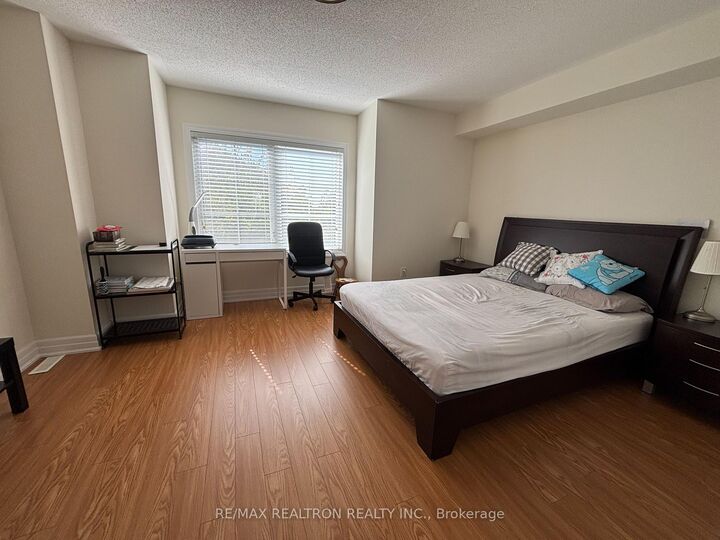 Property Photo: 31 Karl Williams Lane ON L3S 0C7