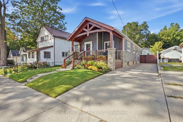 Property Photo:  8 Edna Street  ON N5Z 2X9 