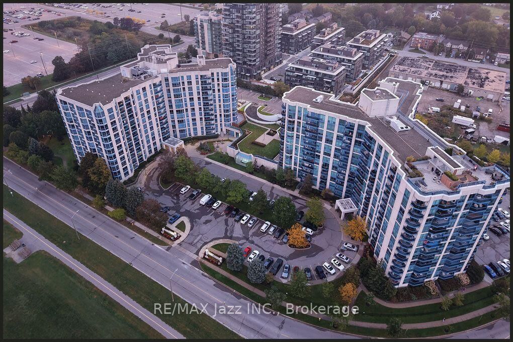 Property Photo:  360 Watson Street W 105  ON L1N 9G2 