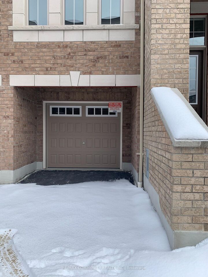 Property Photo:  2613 Deputy Minister Path Avenue  ON L1L 0M7 