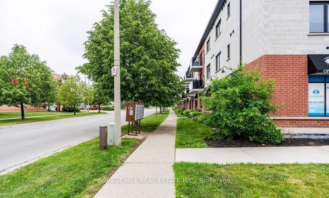 Property Photo:  170 Rockhaven Lane 313  ON L8B 1B5 