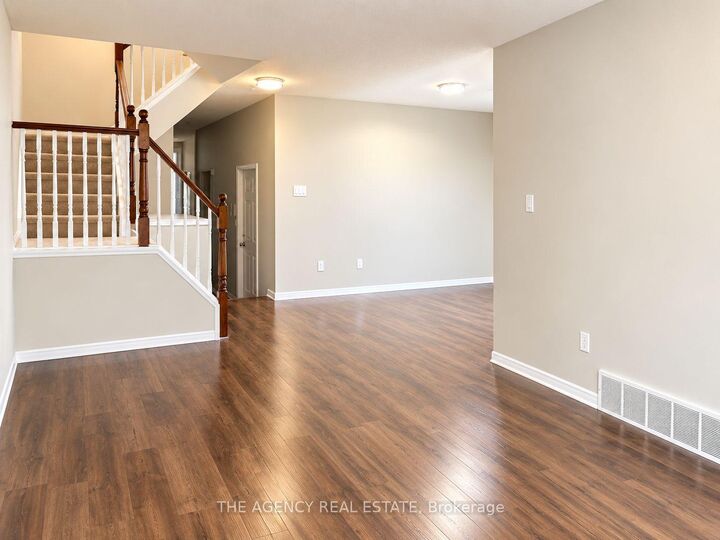 Property Photo:  185 North Centre Road 4  ON N5X 2C9 