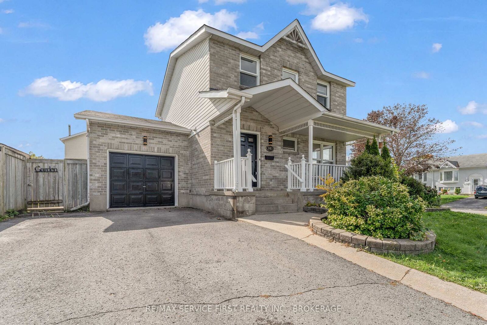 Property Photo:  363 Waterloo Drive  ON K7M 8L2 