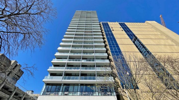 Property Photo:  210 Simcoe Street 1003  ON M5T 0A9 