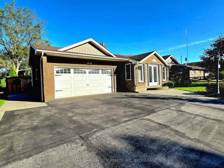 Property Photo:  3785 Nineteenth Street  ON L0R 1S0 