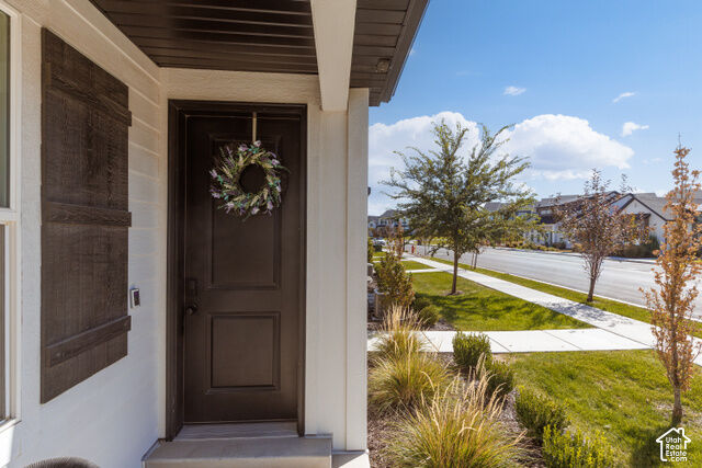 Property Photo: 13917 S Wide Ridge Way UT 84096