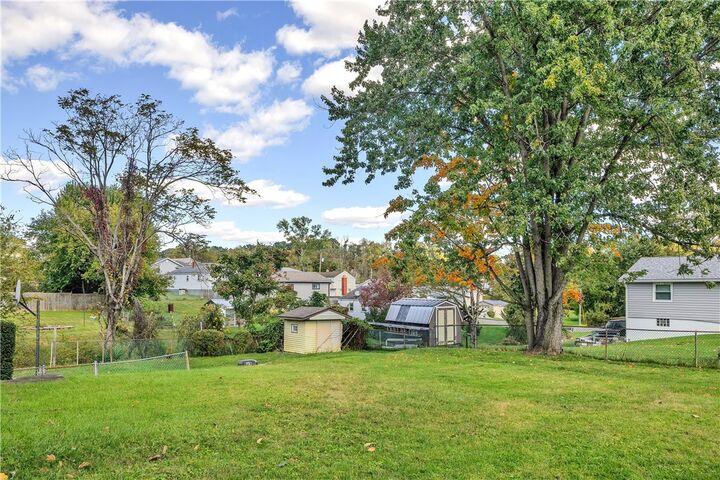 Property Photo: 2207 Warren Avenue PA 15642