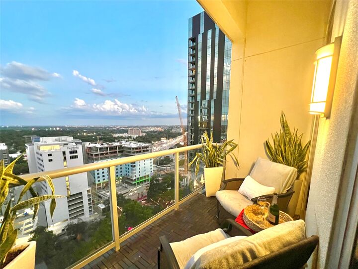 Property Photo:  603 Davis Street 2204  TX 78701 