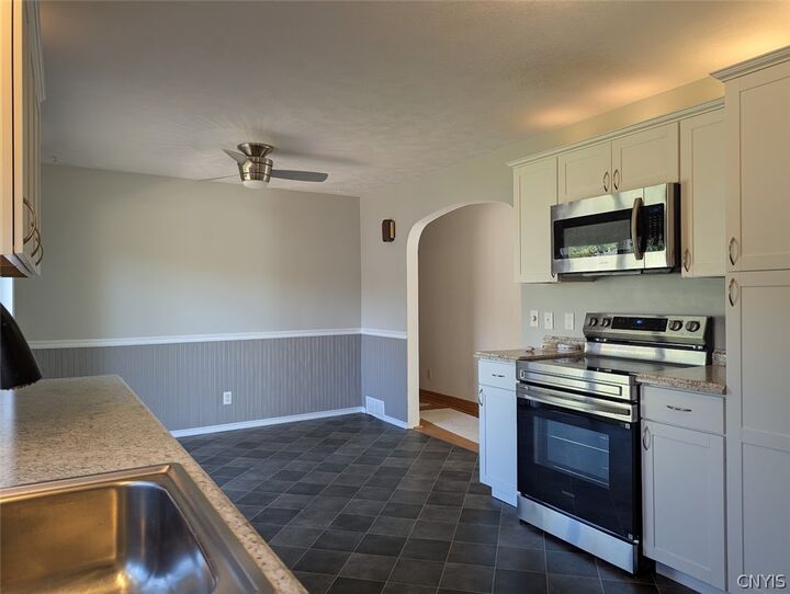 Property Photo: 6459 Pillmore Drive NY 13440