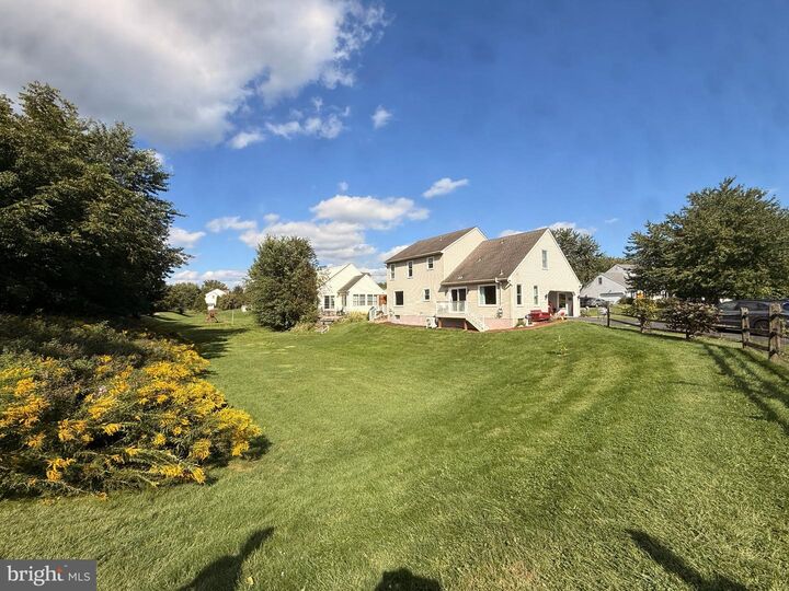 Property Photo:  243 Kingsbridge Drive  PA 17543 