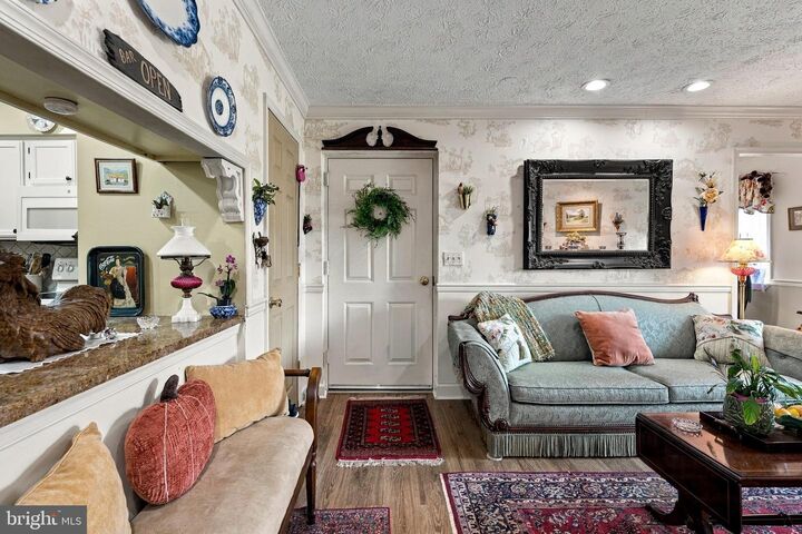 Property Photo:  430 Aurora Street 430 2C  MD 21613 