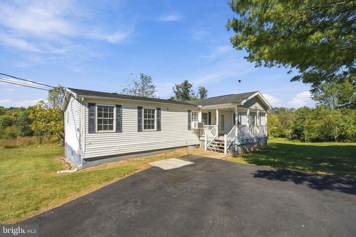 Property Photo: 113 Chris Drive WV 25404