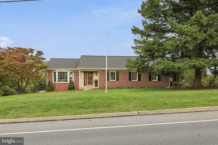 Property Photo: 1412 Old Forge Road PA 17003