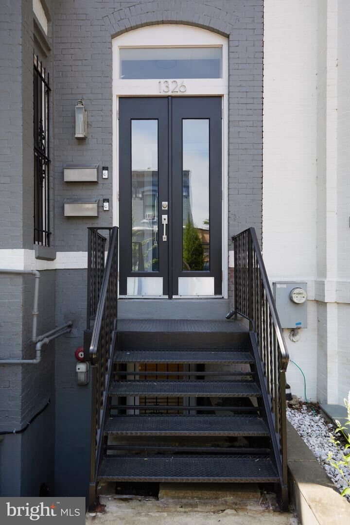 Property Photo:  1326 Riggs Street NW 2  DC 20009 