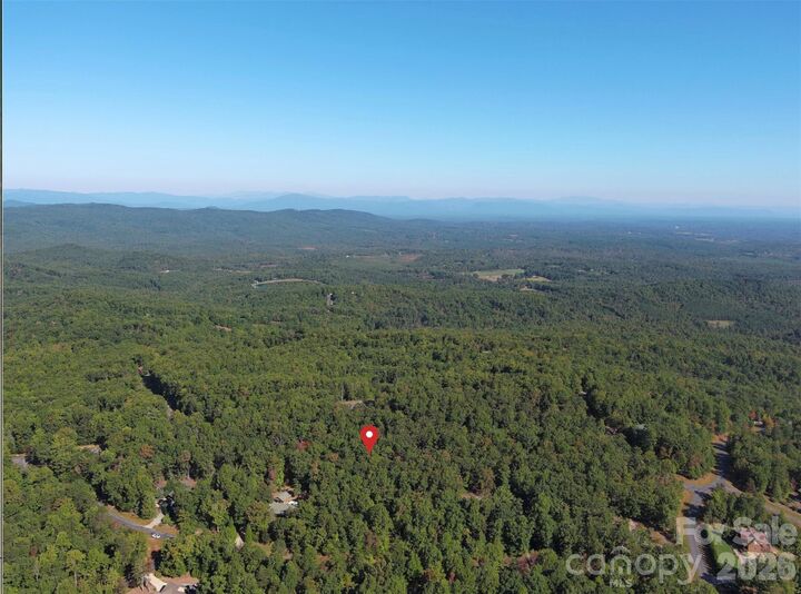 Property Photo: 193 Mountain Vista Drive 202 NC 28761