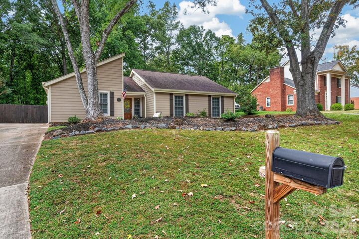 Property Photo:  4506 Woods End Lane  NC 28277 
