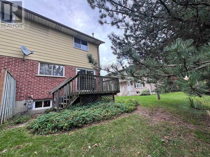 Property Photo:  23 Addington Street 17  ON K7N 1C6 