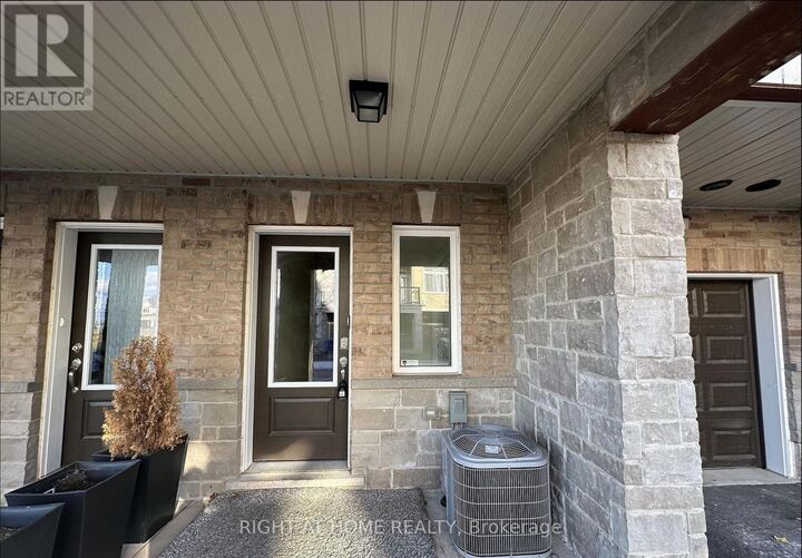 Property Photo:  40 Zinfandel Drive 22  ON L8E 0L1 