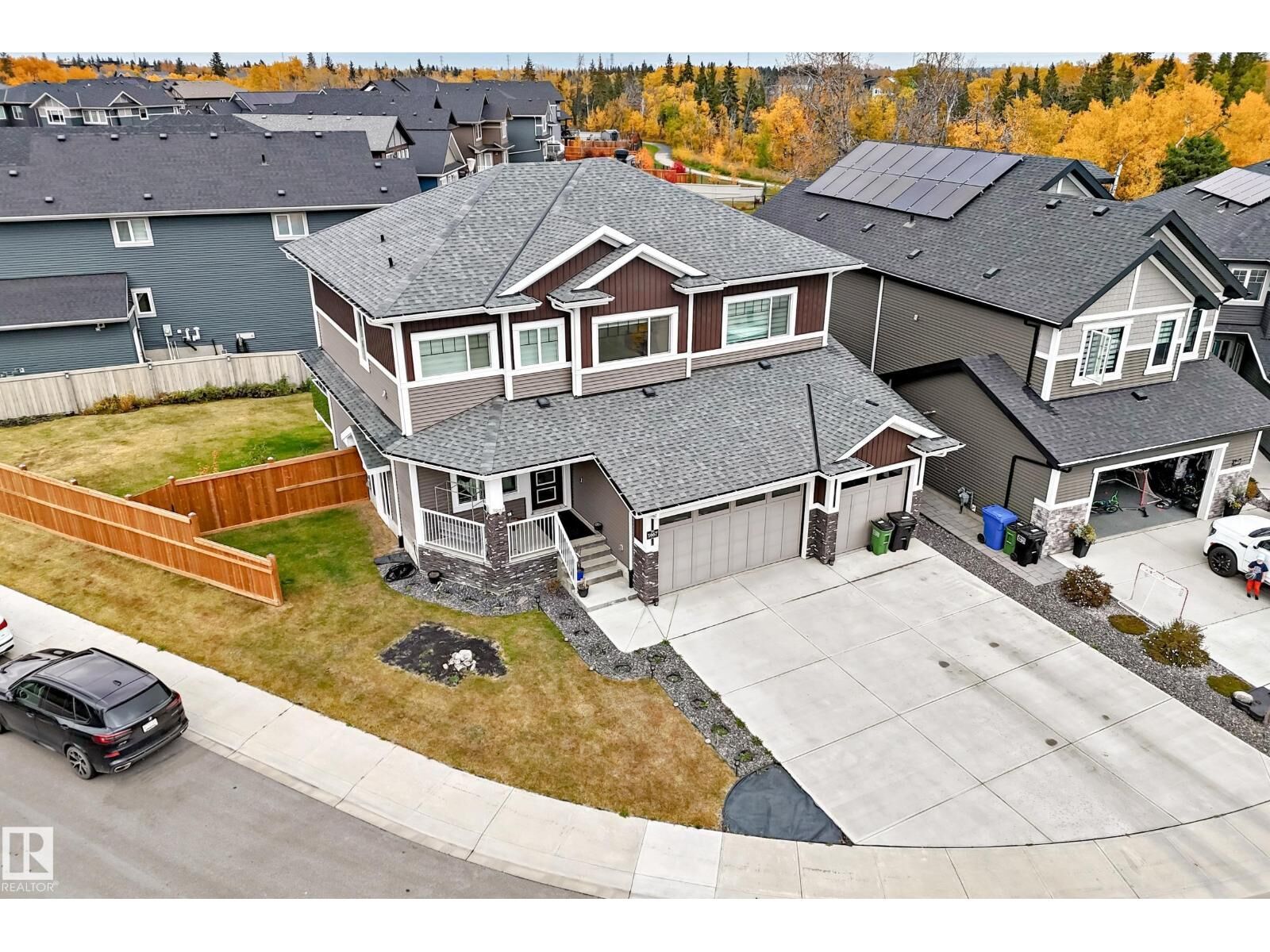 Property Photo:  1667 Enright Wy NW NW  AB T6M 0Z2 