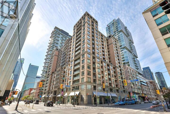 Property Photo: 140 Simcoe Street 515 ON M5H 4E9