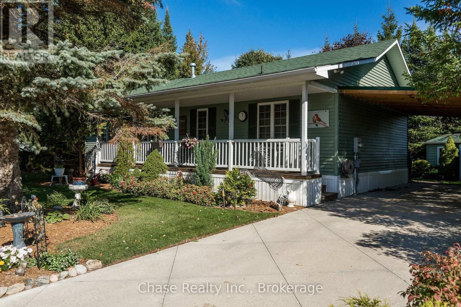 Property Photo: 36 Topaz Street ON L9Z 1X7