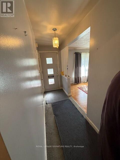 Property Photo:  16 Hoshlega Drive  ON M1G 2X5 