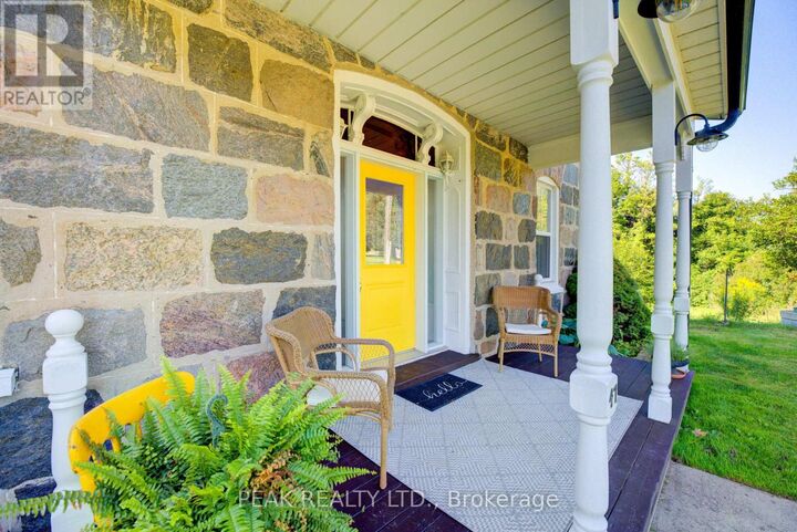 Property Photo:  47 Washington Street East  ON N0J 1B0 
