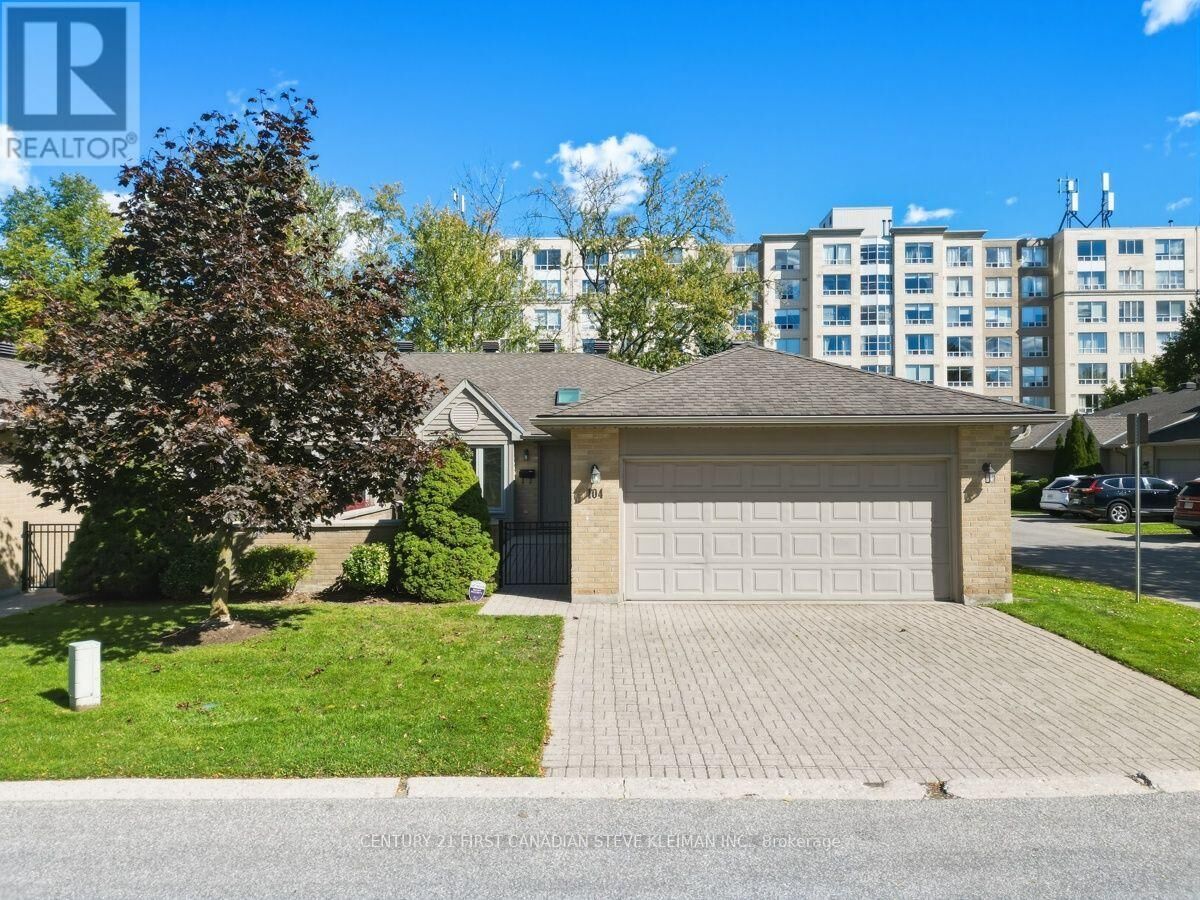 Property Photo:  1500 Richmond Street 104  ON N6G 4V1 