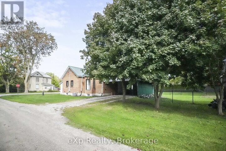 Property Photo:  125 Portland Street  ON N0M 1K0 