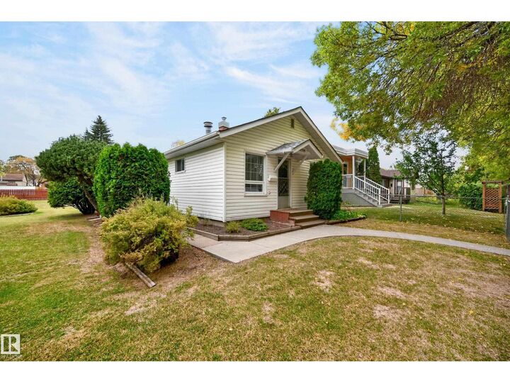 Property Photo: 12736 116 St NW AB T5E 5H2