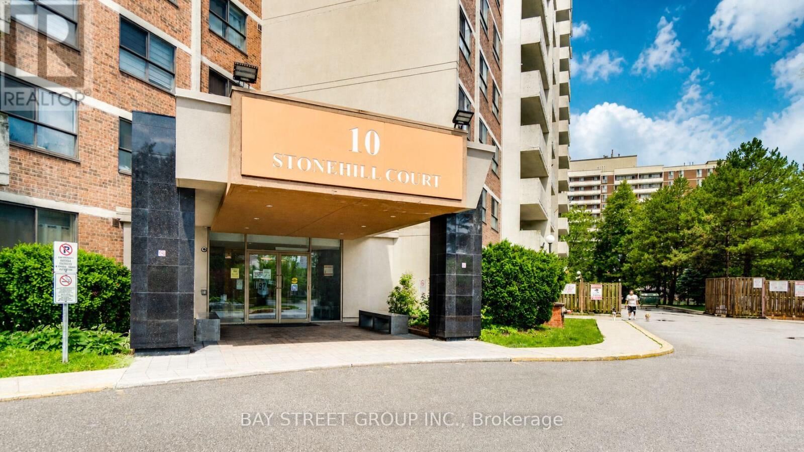 Property Photo:  10 Stonehill Court 1207  ON M1W 2X8 