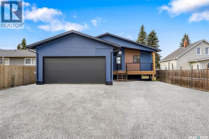 Property Photo: 624 11th Street SK S0K 2A0