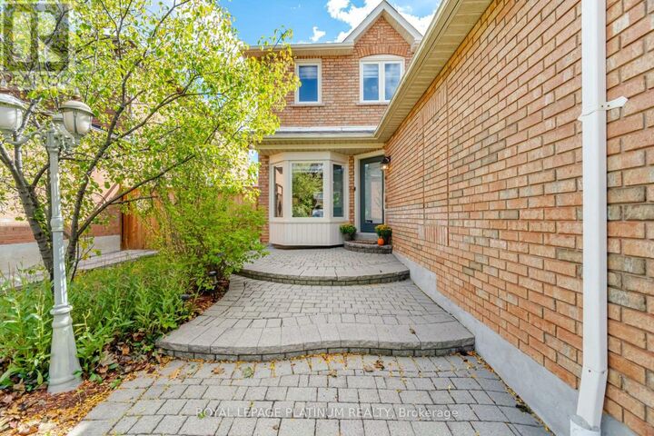 Property Photo:  514 Tipton Court  ON L5R 3M6 