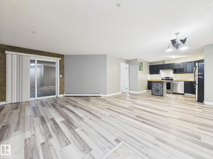 Property Photo:  #102 16221 95 St NW  AB T5Z 3V3 