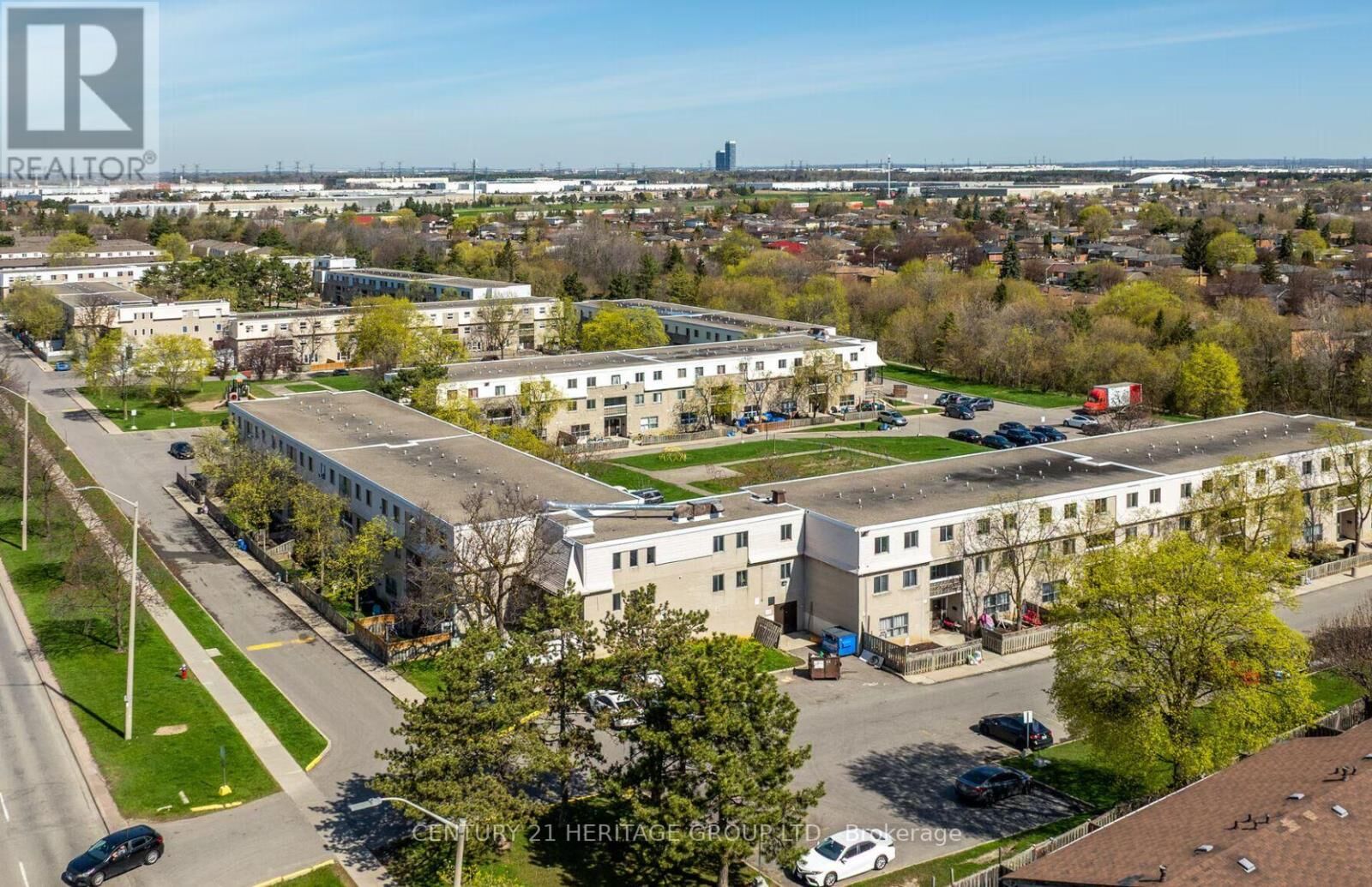 Property Photo:  7555 Goreway Drive 131  ON L4T 3M9 