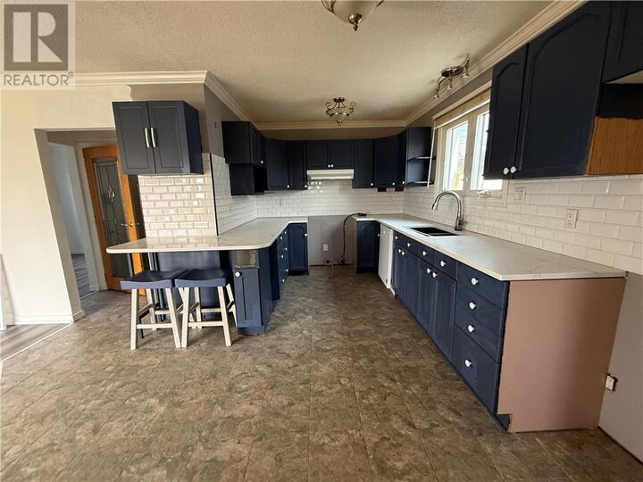 Property Photo: 200 Hillside Drive South ON P3A 1N5