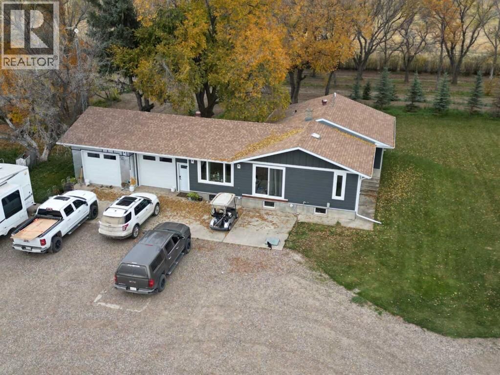 Property Photo:  172075 Township Road 90  AB T0K 0B0 