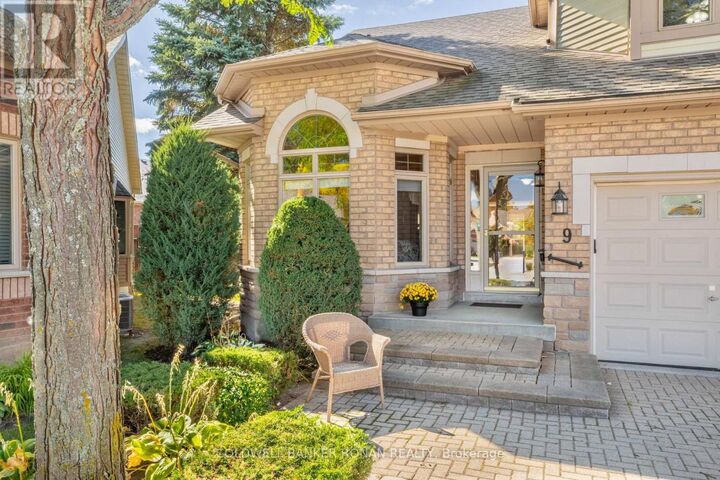 Property Photo: 9 Fortuna Circle ON L9R 1Z3